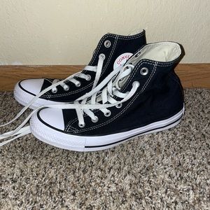 Black high top converse